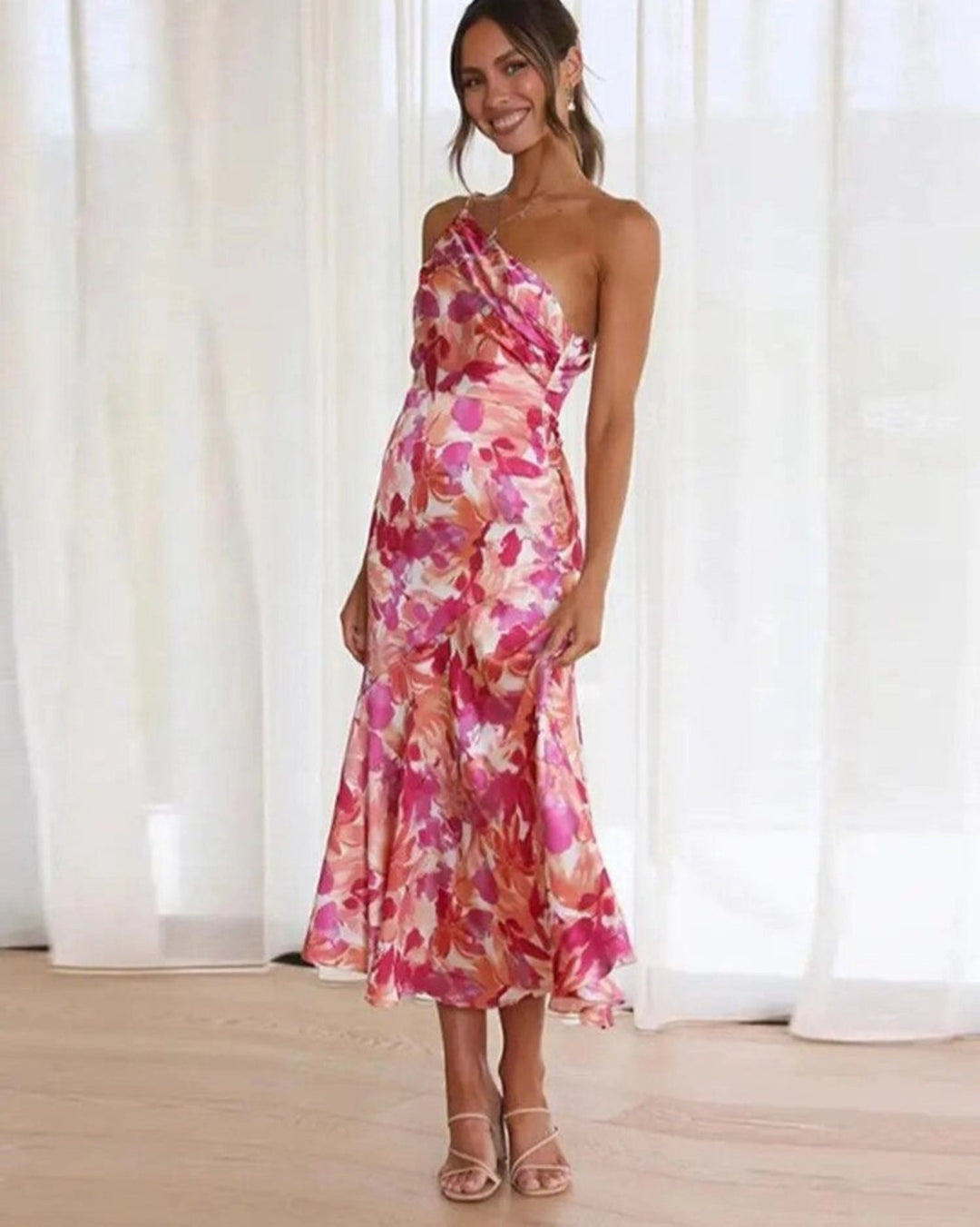 Elfriede | Damen Sommer Maxikleid mit Asymmetrischem Schnitt und Floral Muster - Elle Zürich