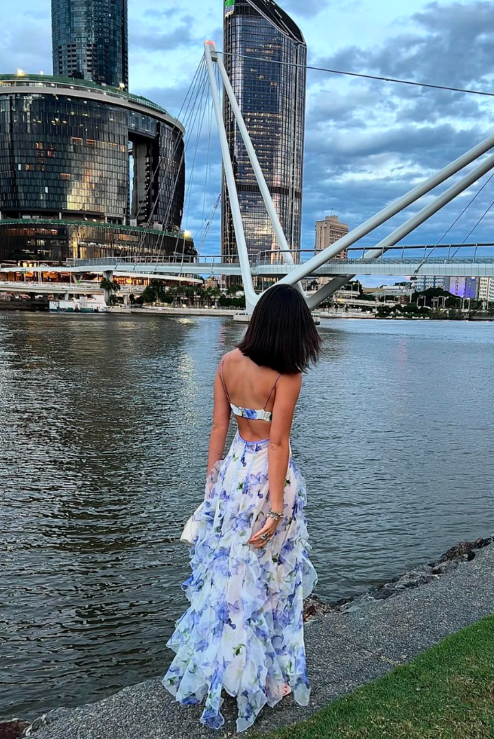 Viola | Damen Sommer Blumen Cut-Out Maxi Kleid - Elle Zürich