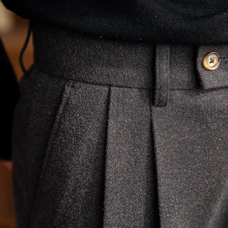Jayden | Men’s High Waisted Pleated Straight Trousers - Elle Zürich