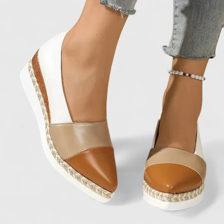 Sandra | Damen Frühling Keilabsatz Slip-On Schuhe mit Spitzer Zehenpartie - Elle Zürich