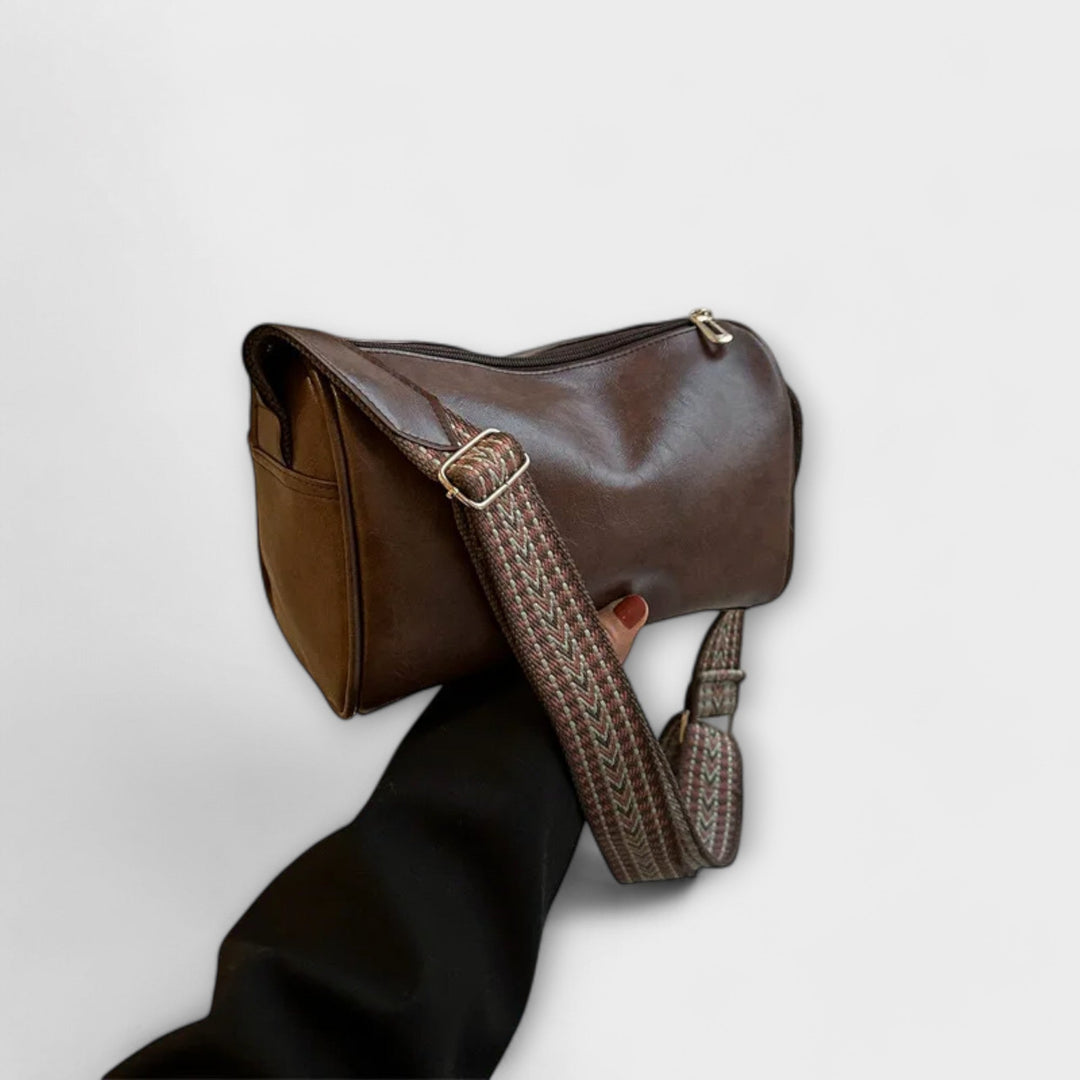 Emilia | Moderne Damen-Schultertasche für den Alltag - Elle Zürich