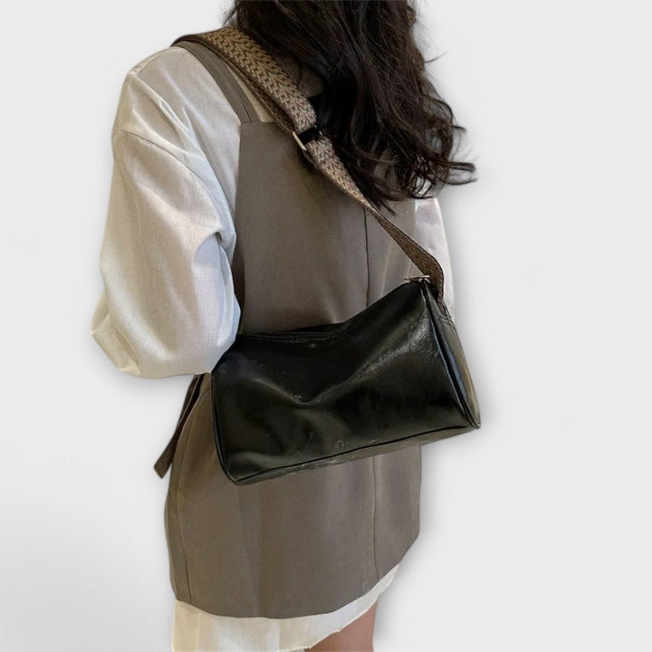 Emilia | Moderne Damen-Schultertasche für den Alltag - Elle Zürich