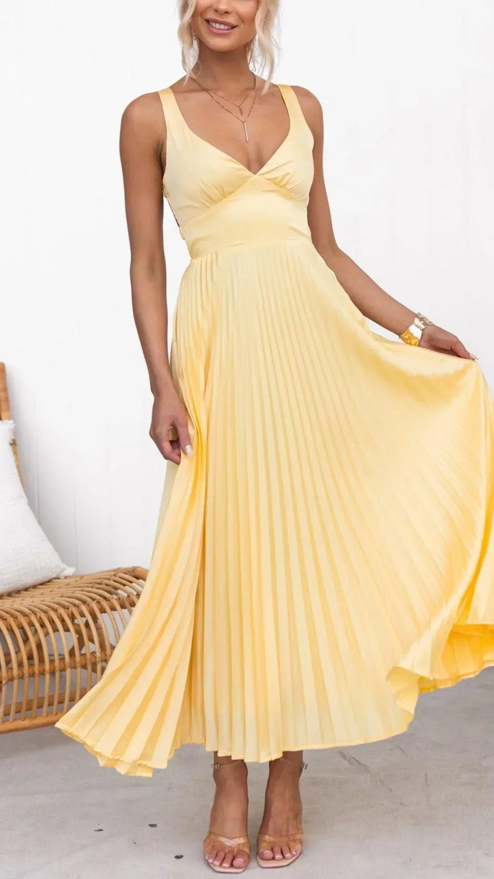 Kimberly | Women’s V-Neck Pleated Maxi Dress - Elle Zürich