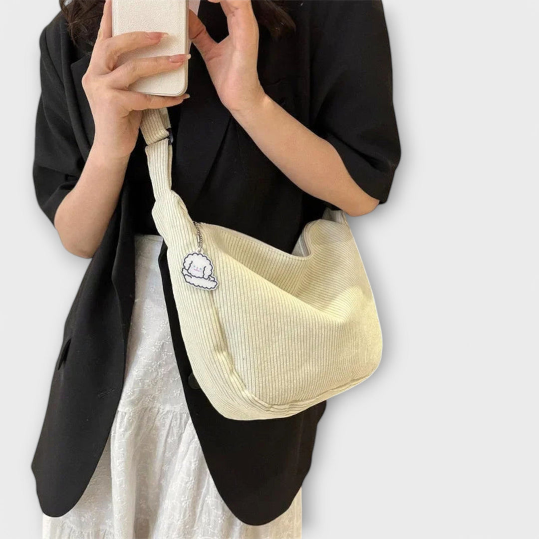 Isabella | Women’s Shoulder Bag with Elegant Shape - Elle Zürich