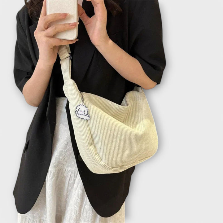 Isabella | Women’s Shoulder Bag with Elegant Shape - Elle Zürich