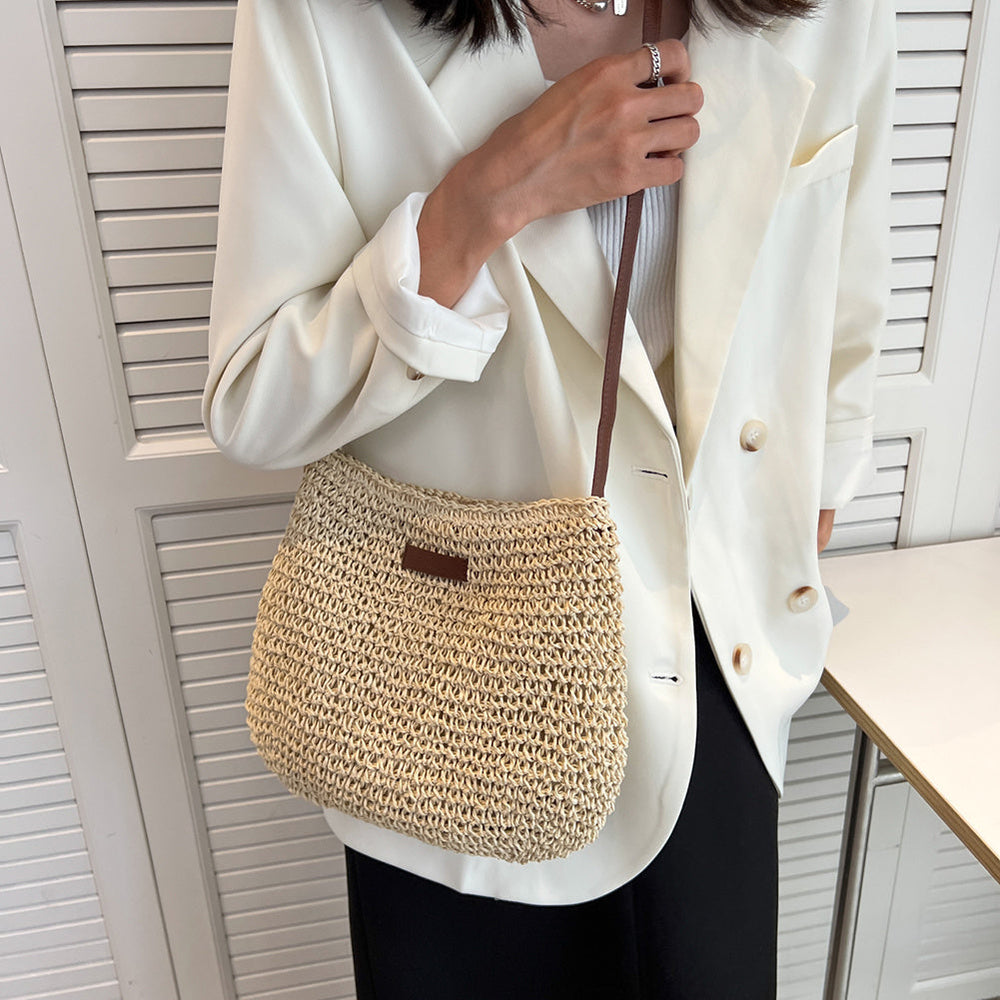 Addison | Women’s Shoulder Bag With Relaxed Style - Elle Zürich