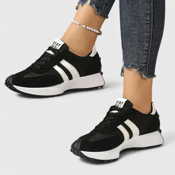 Michaela | Damen Frühlings Retro Schnür-Sneaker - Elle Zürich